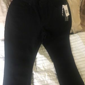 Black Skinny jeans